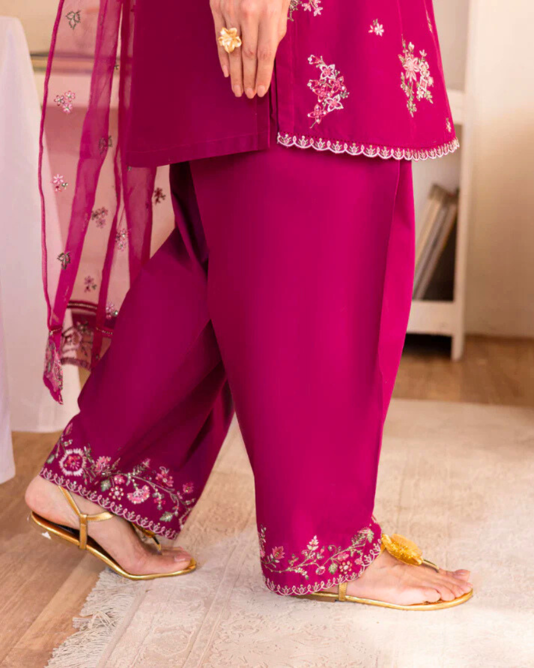 Gulnaar Grace-WW-05