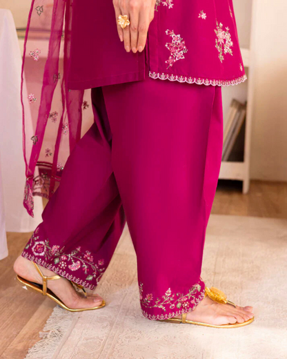 Gulnaar Grace-WW-05